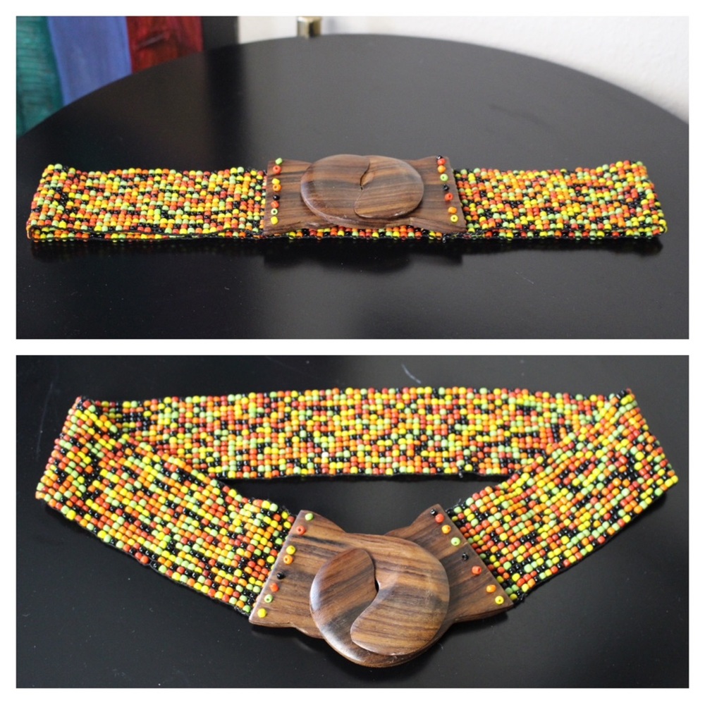 Multicolor Beaded Stretch Belt with Wooden Buckle